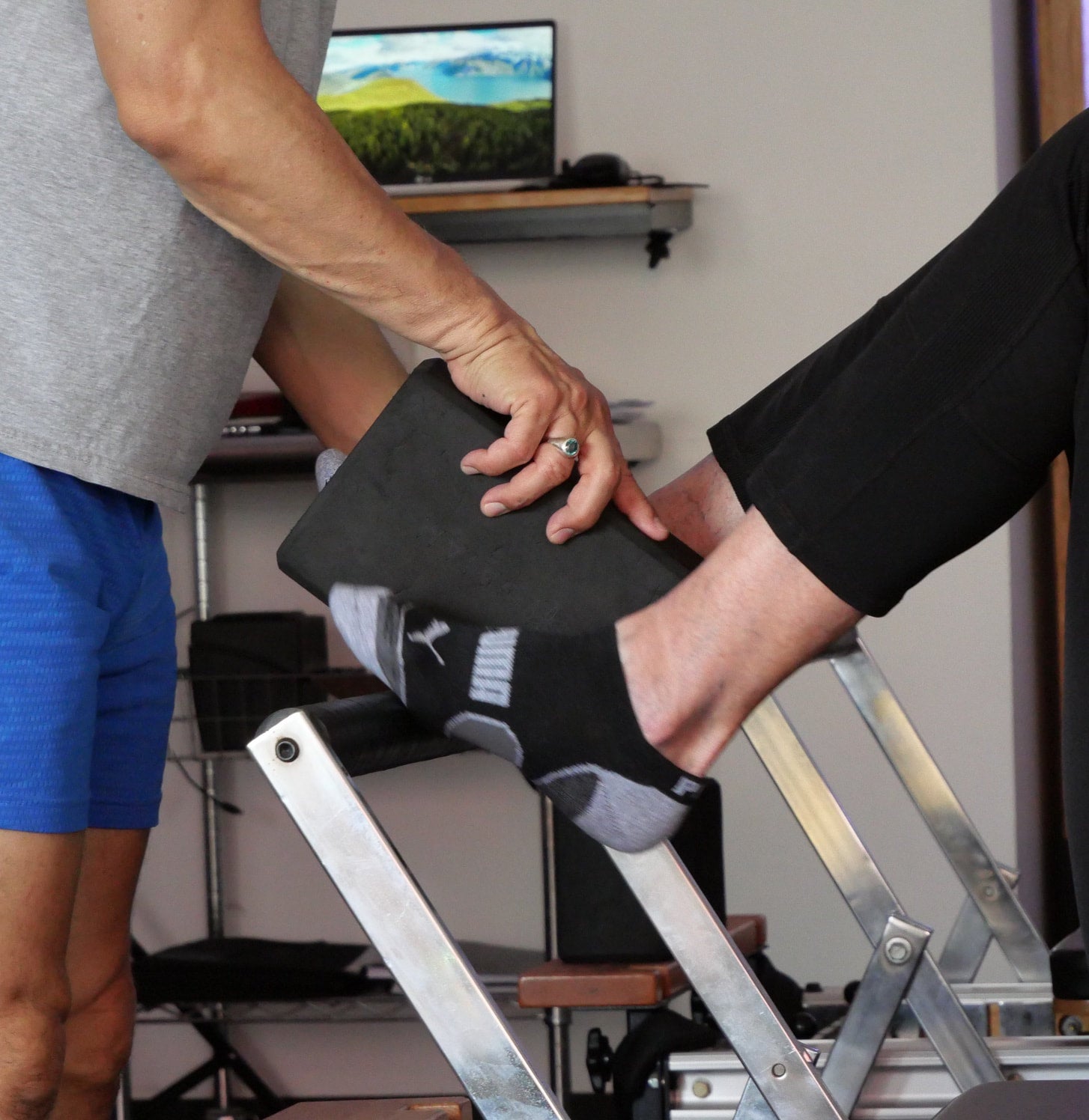 Pilates Mat Class Single Session The Body Alchemist 1643